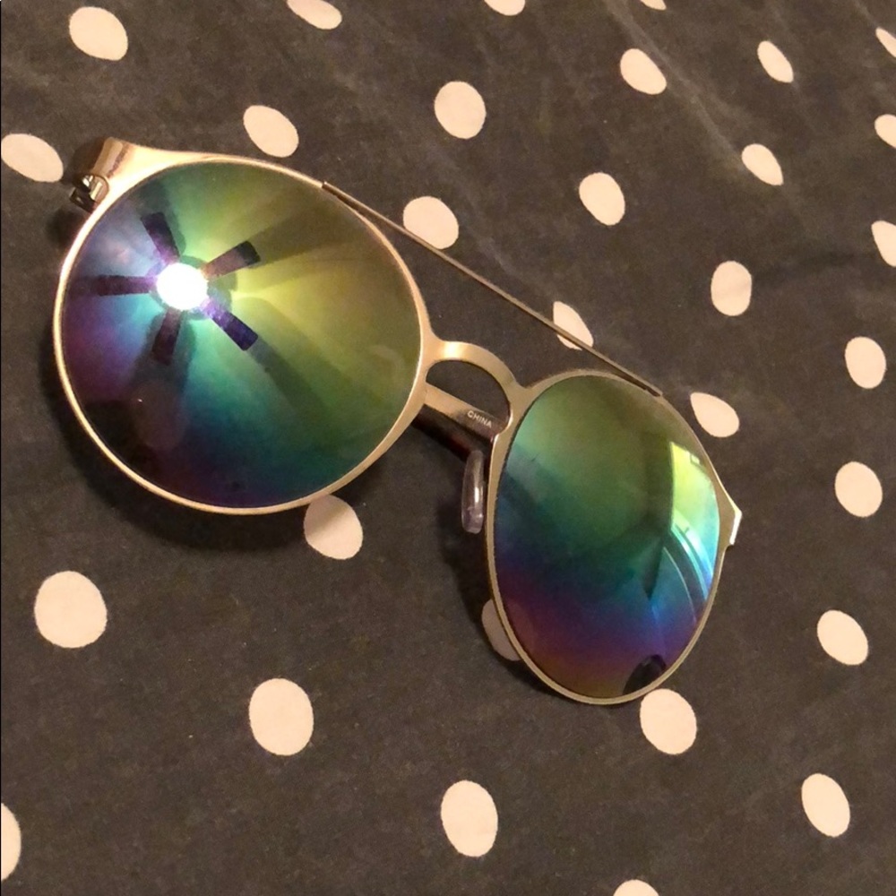 sunglasses